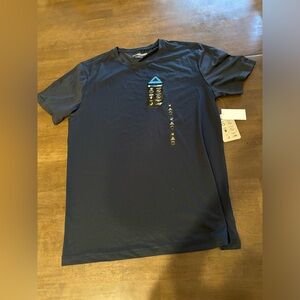 New with tags! Men’s Black T-shirt!